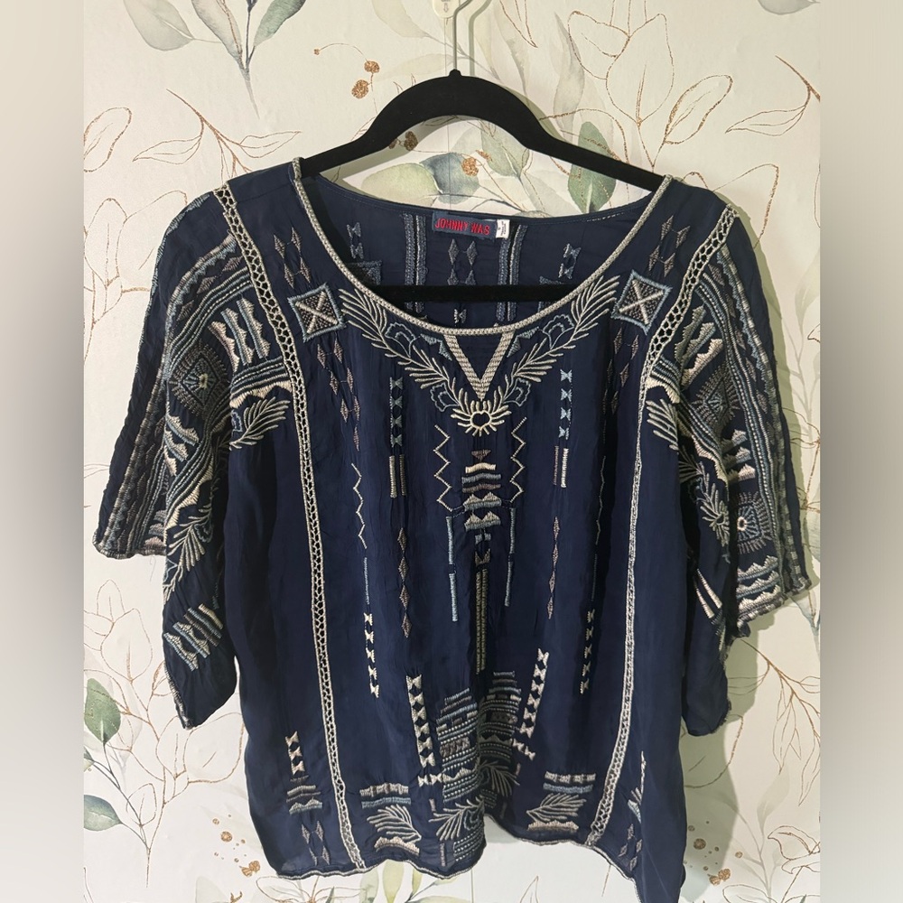 Johnny Was Jurnee Dolman sleeve embroidered blouse